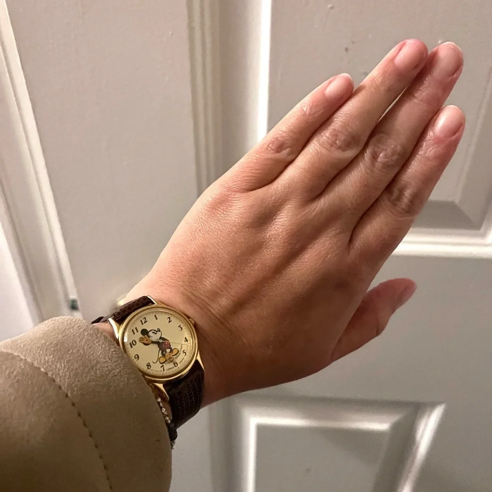VINTAGE MICKEY MOUSE LORUS SEIKO 80’